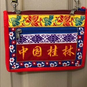 💜 Vintage 90’s Chinese Crossbody Bag